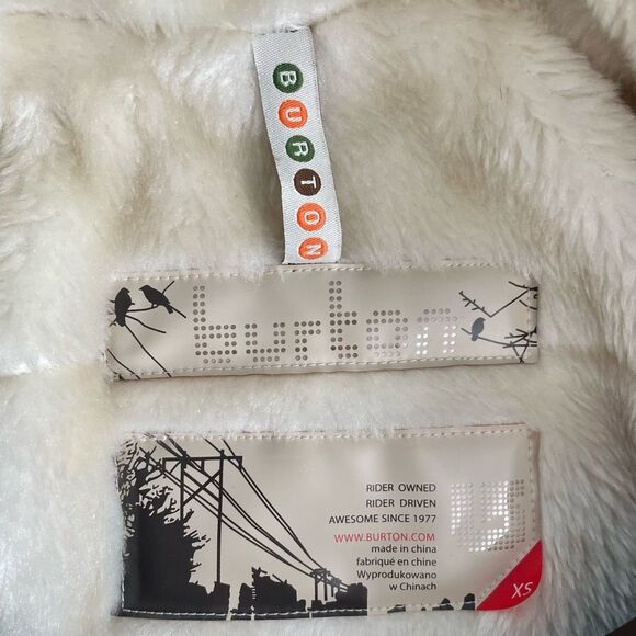Burton Duchess Cream White Checked Insulated Ski Jacket Faux Fur Collar Size XS - Picture 9 of 16